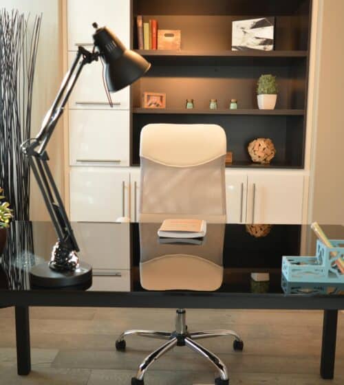Escritorio modernos , bien organizado ergonomico para Guia completa del cuidado del mueble de oficina